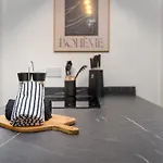 Stoneholme Short Stay - Clare Street Apartments